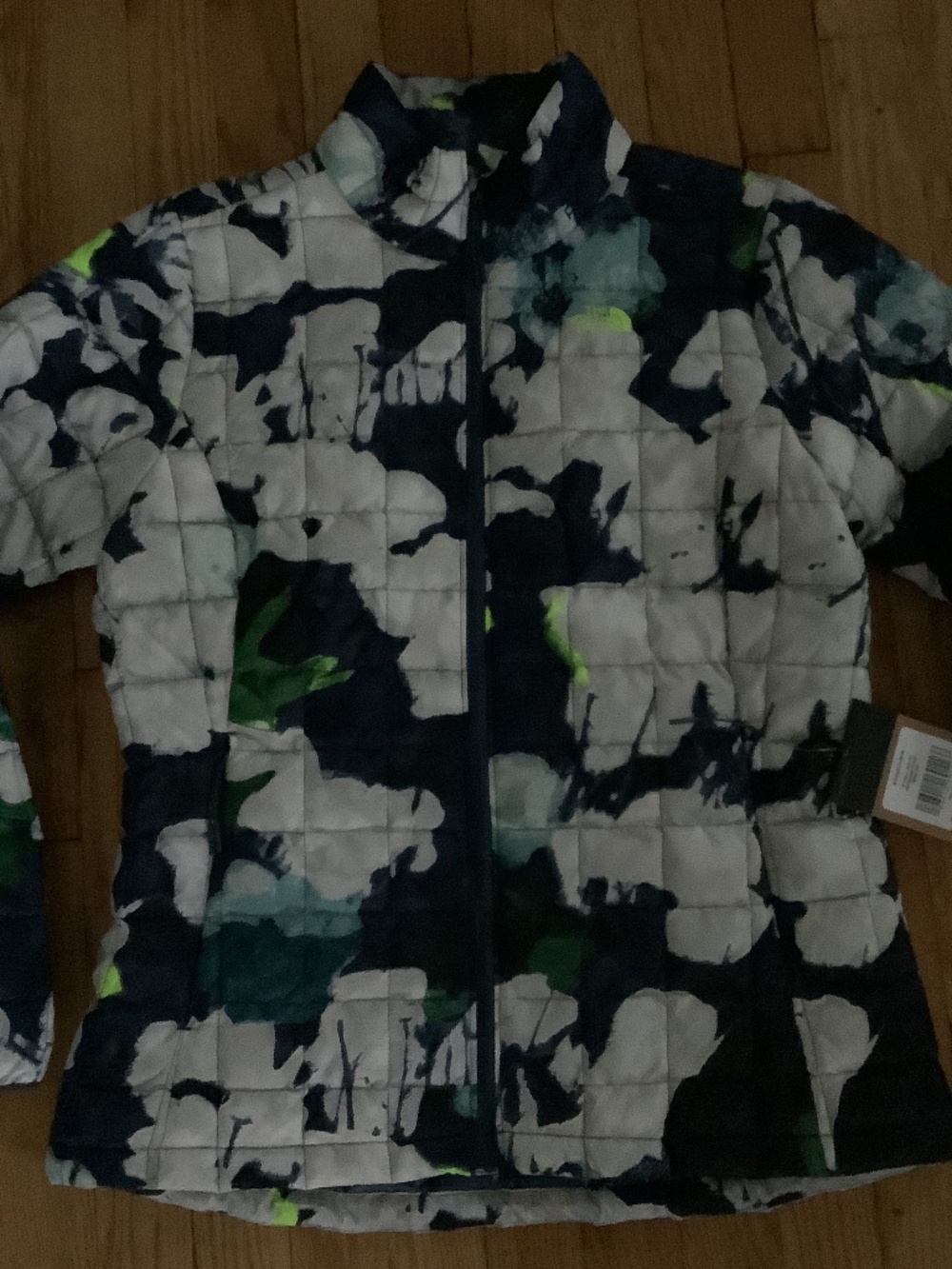Northface Thermoball Eco Ladies Jacket Size M, print, NWT